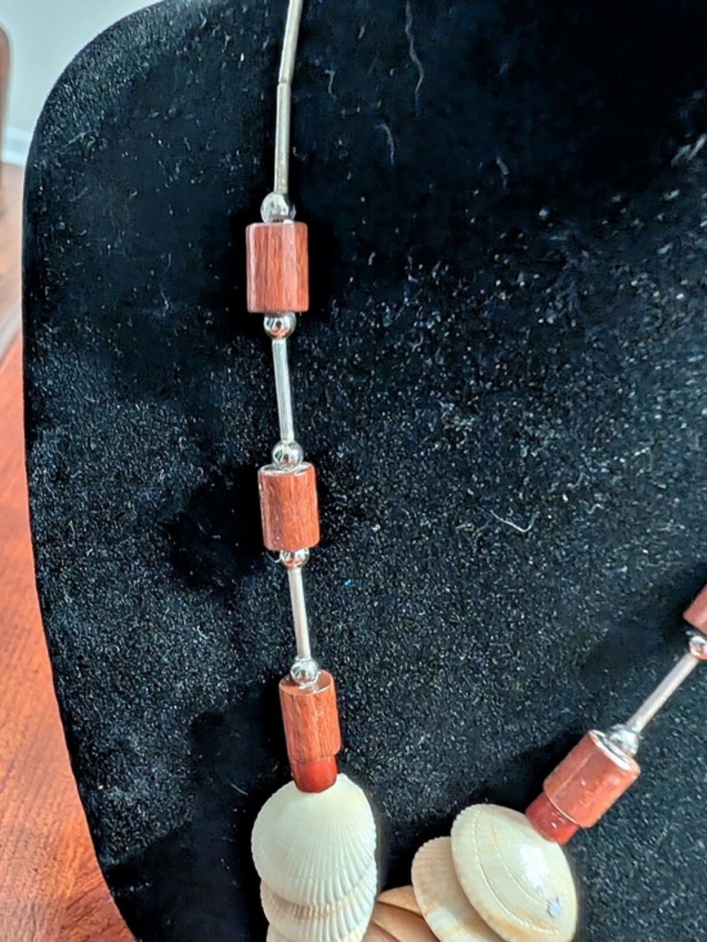 14 Inch Shell Pendant Necklace - Picture 6 of 9